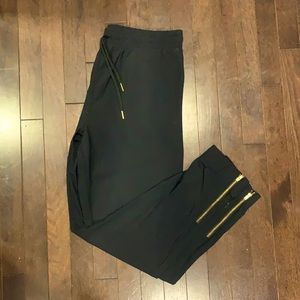 ZYIA Everywhere Zipper Jogger